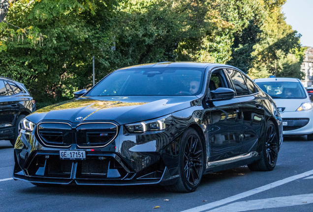 BMW M5 G90