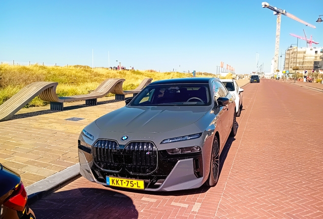BMW M760e xDrive