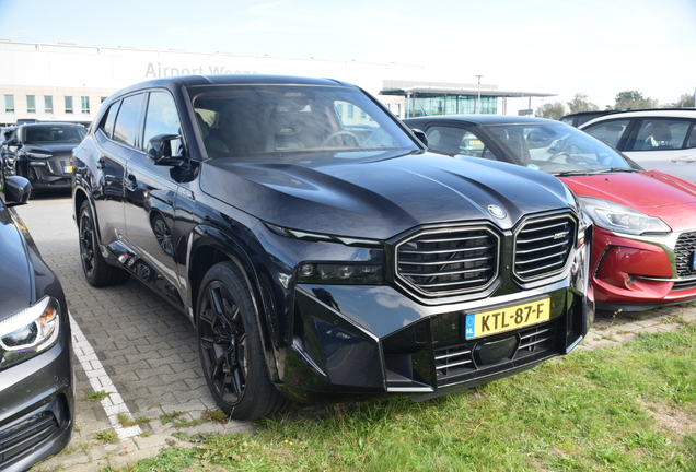 BMW XM G09