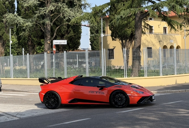 Lamborghini Huracán LP640-2 STO