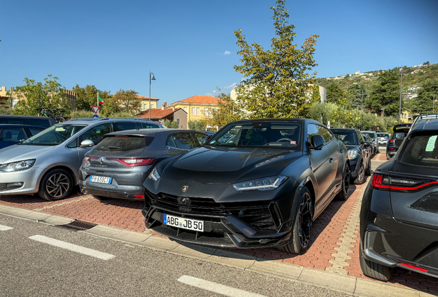 Lamborghini Urus Performante