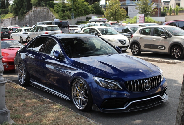Mercedes-AMG C 63 S W205