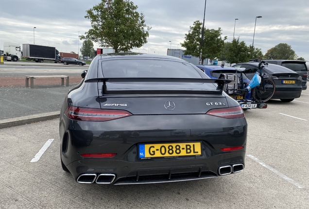 Mercedes-AMG GT 63 S X290