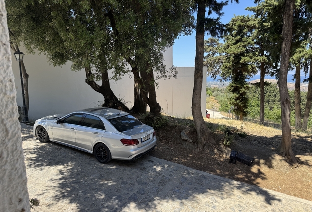 Mercedes-Benz E 63 AMG W212 2013