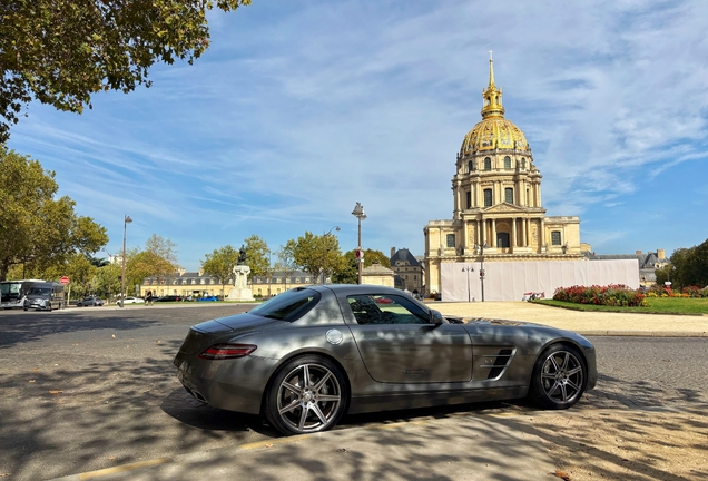 Mercedes-Benz SLS AMG