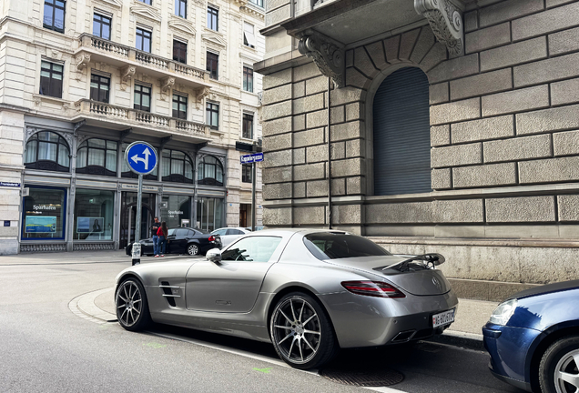 Mercedes-Benz SLS AMG