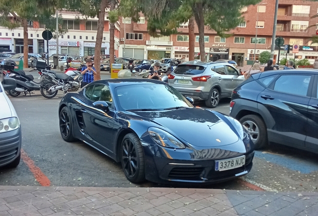Porsche 718 Cayman S