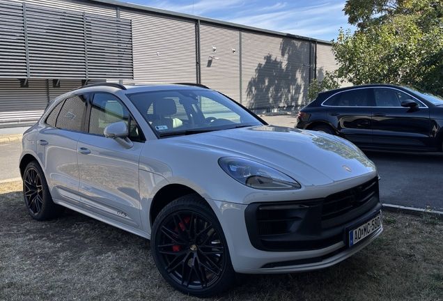 Porsche 95B Macan GTS MkIII