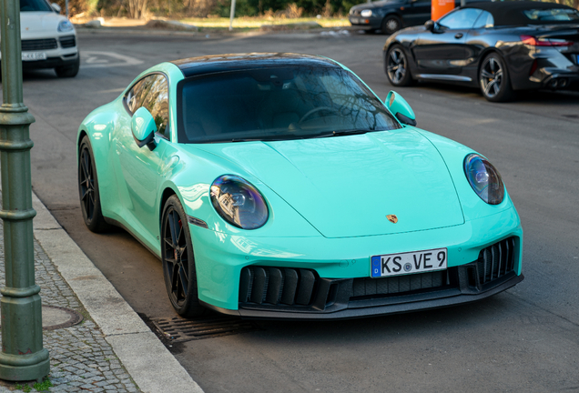 Porsche 992 Carrera 4 GTS MkII