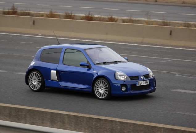 Renault Clio V6 Phase II