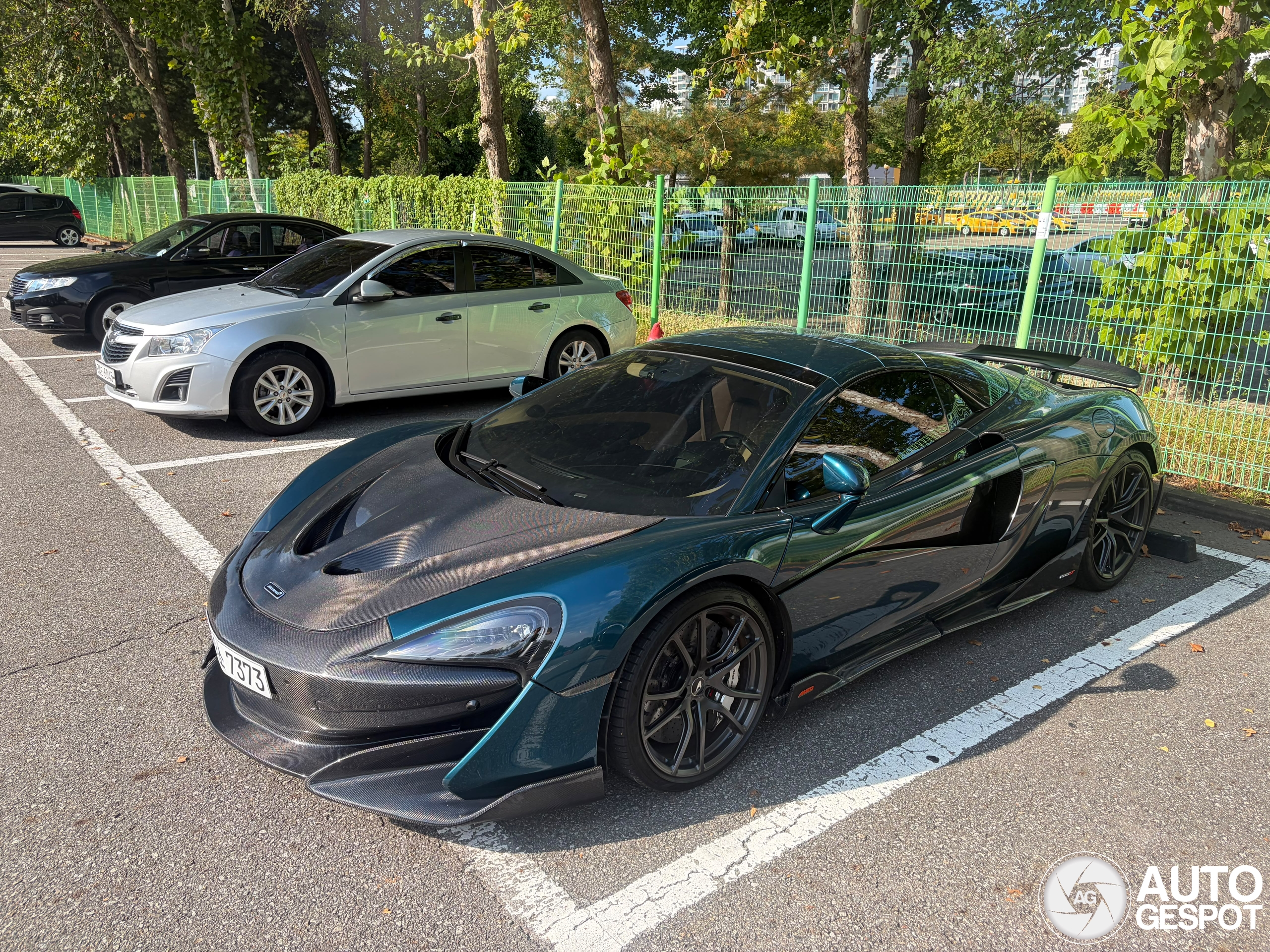 Fraaie McLaren 600LT met een dosis carbon