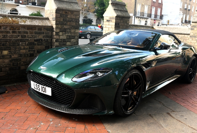 Aston Martin DBS Superleggera Volante