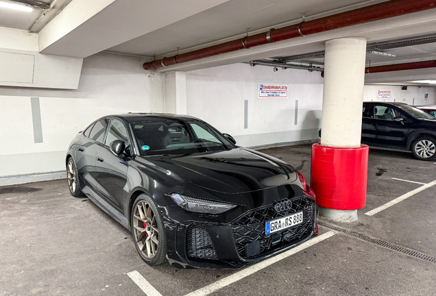 Audi RS5 Sedan B10