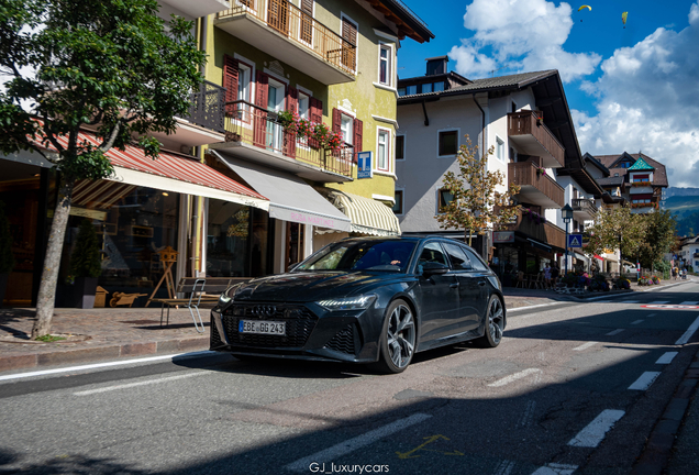 Audi RS6 Avant C8