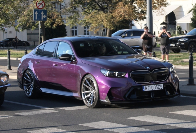 BMW M5 G90