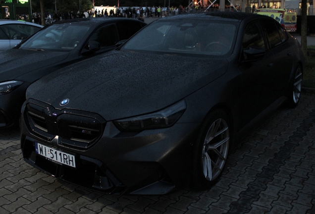 BMW M5 G90