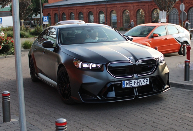 BMW M5 G90