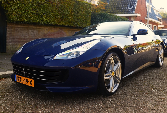 Ferrari GTC4Lusso