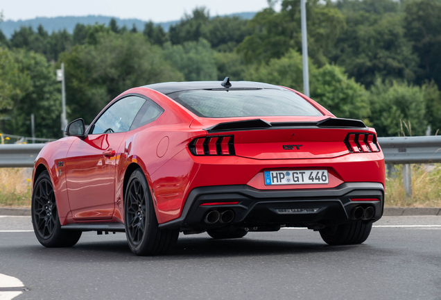 Ford Mustang GT 2024