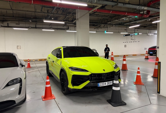 Lamborghini Urus SE