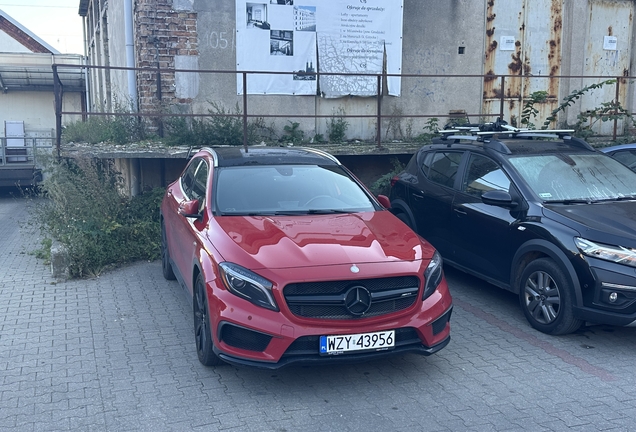 Mercedes-Benz GLA 45 AMG X156