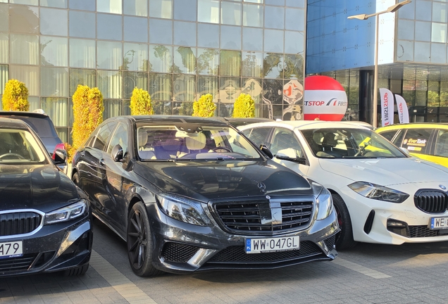 Mercedes-Benz S 63 AMG V222