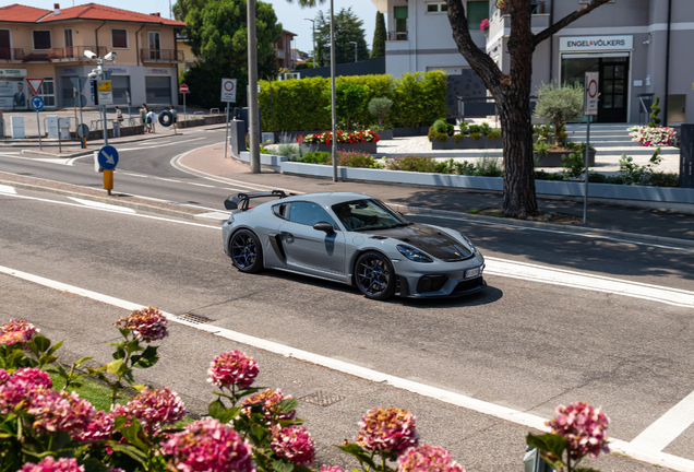 Porsche 718 Cayman GT4 RS Weissach Package