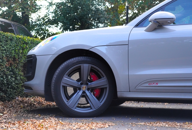 Porsche 95B Macan GTS MkIII