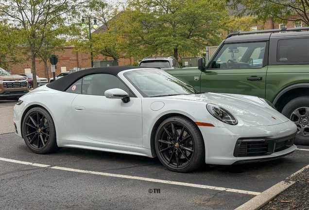 Porsche 992 Carrera 4S Cabriolet MkI