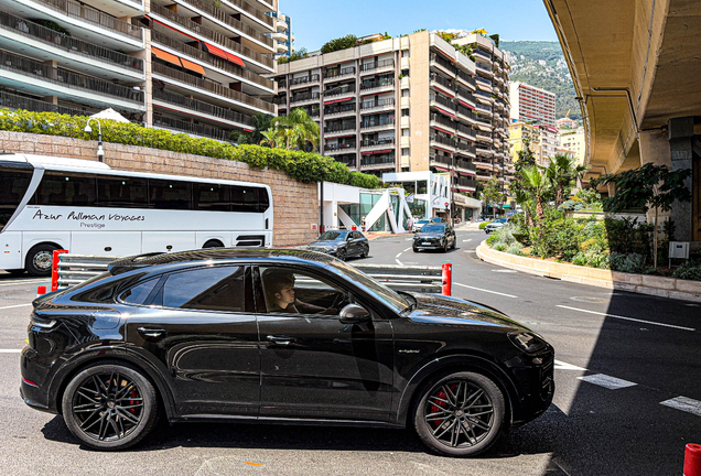 Porsche Cayenne Coupé Turbo E-Hybrid