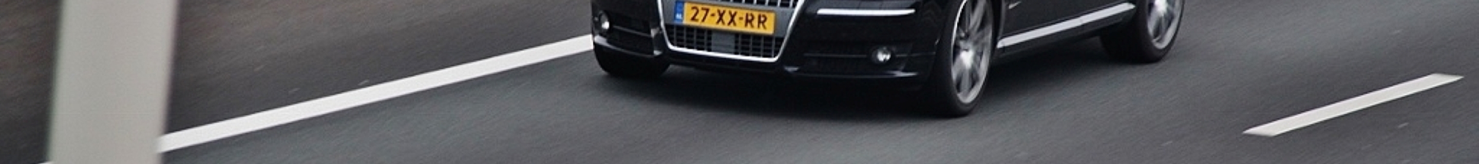 Audi S8 D3