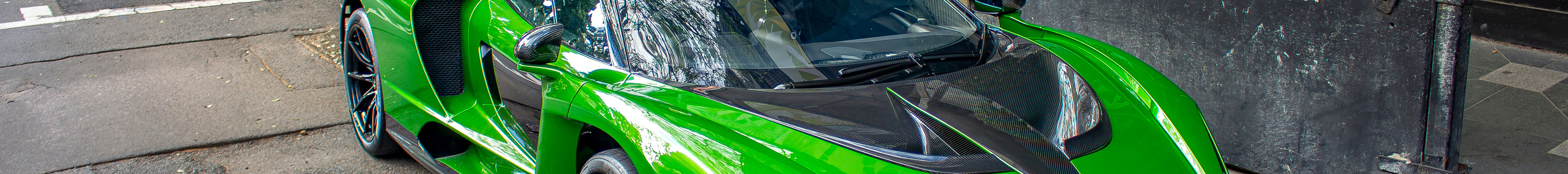 McLaren Senna