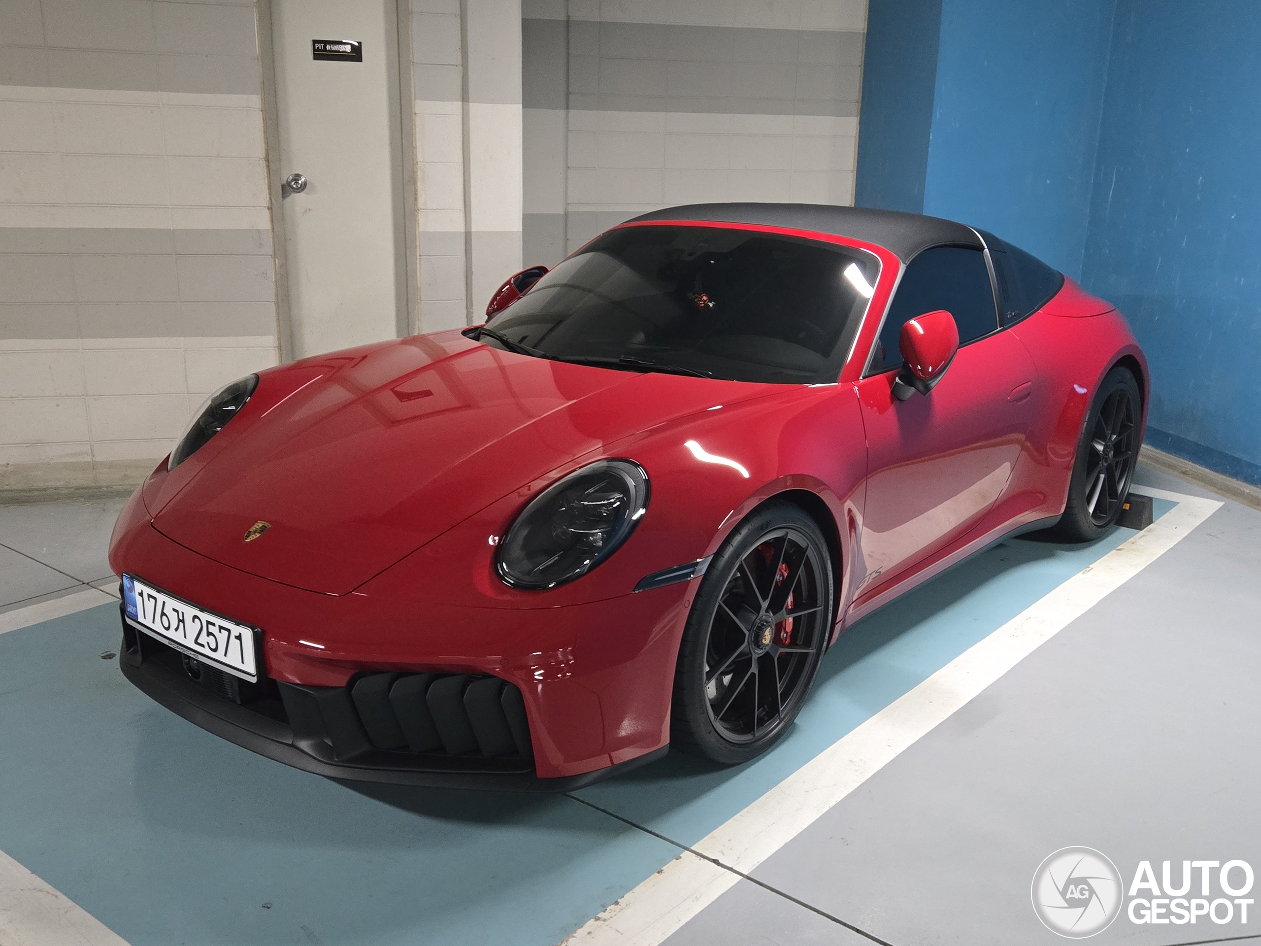 Porsche 992 Targa 4 GTS MkII