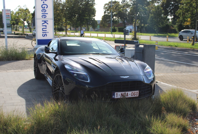Aston Martin DB12
