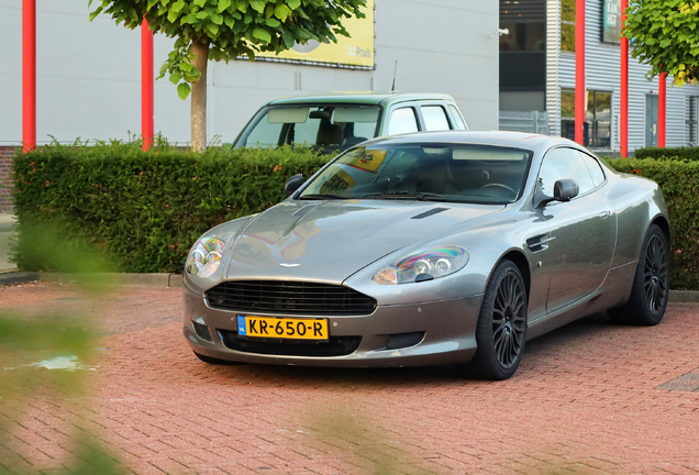 Aston Martin DB9