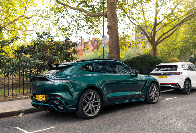 Aston Martin DBX S