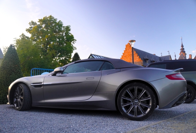 Aston Martin Vanquish Volante