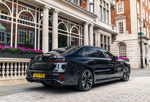 BMW M760e xDrive