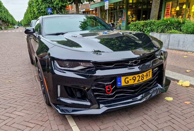 Chevrolet Camaro ZL1 2016