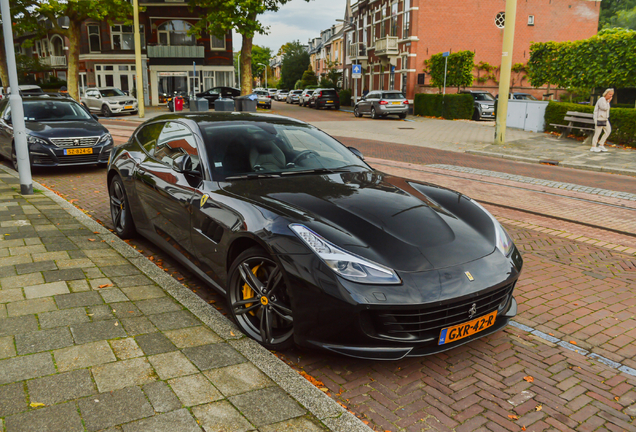 Ferrari GTC4Lusso