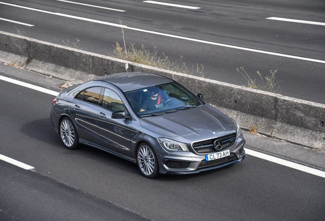 Mercedes-Benz CLA 45 AMG C117
