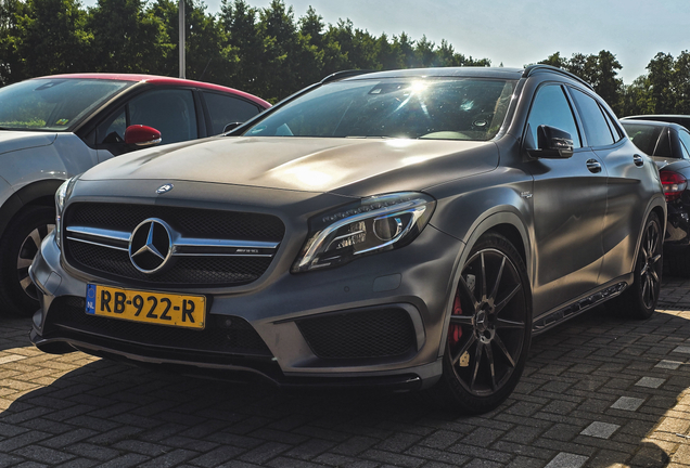 Mercedes-Benz GLA 45 AMG X156