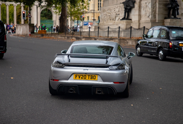 Porsche 718 Cayman GT4