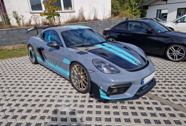 Porsche 718 Cayman GT4 RS Weissach Package