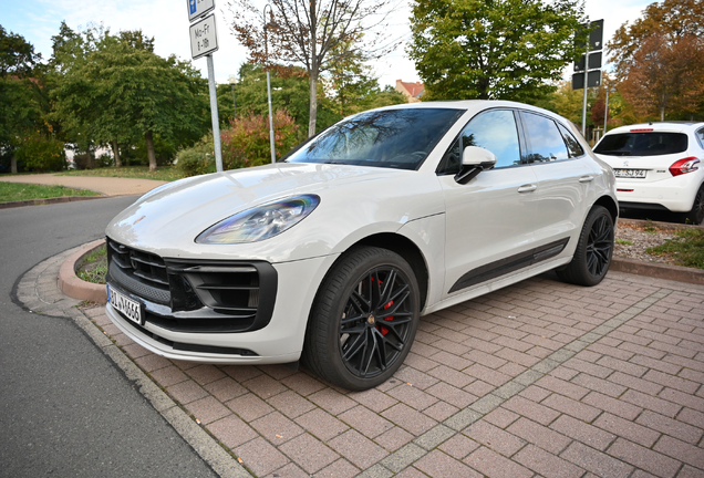Porsche 95B Macan GTS MkIII