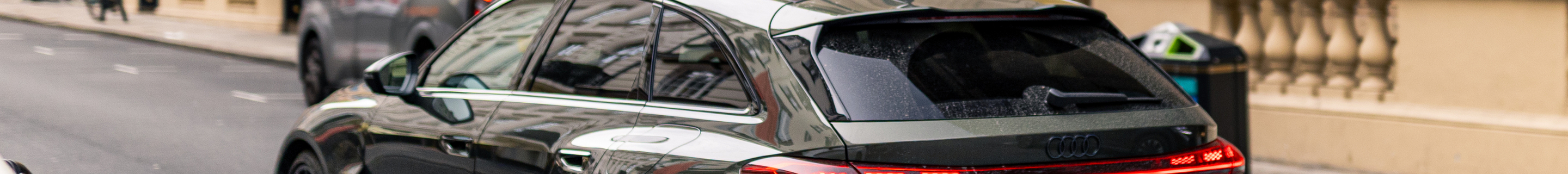 Audi RS5 Avant B10