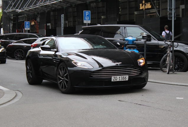 Aston Martin DB11