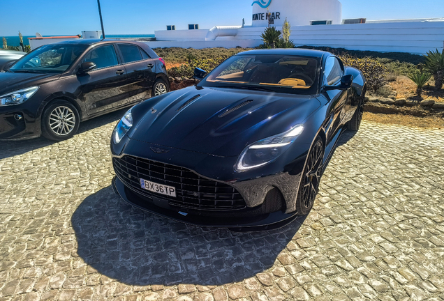 Aston Martin DB12