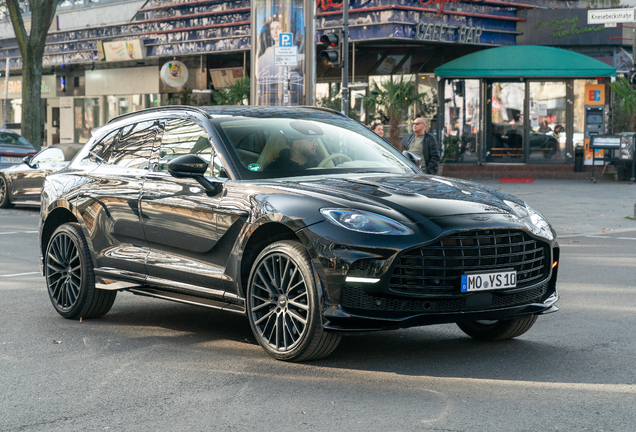 Aston Martin DBX707