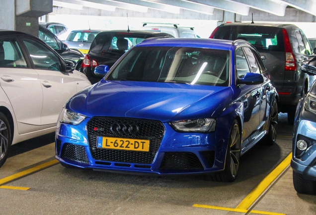 Audi RS4 Avant B8